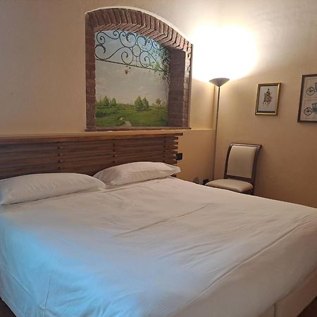 Agriturismo Cascina Farisengo Stagno Lombardo Экстерьер фото